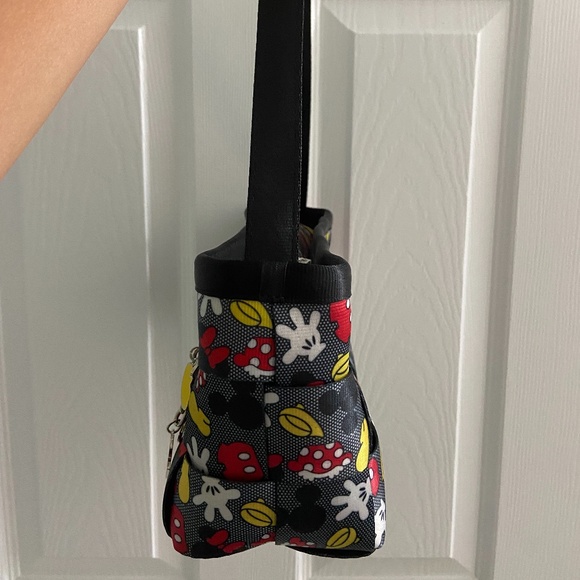 Harvey’s for Disney Couture Love You To Pieces Seatbelt Purse - Picture 4 of 8